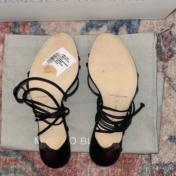 ❌SOLD‼️$825 MANOLO HEELS NEW‼️STEAL‼️ - Picture 9 of 10